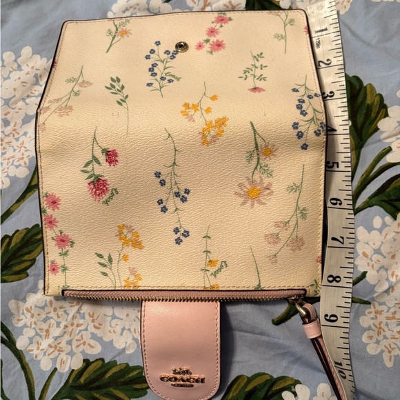 Coach Cream Floral Tech Wallet Wristlet - Picture 7 of 8